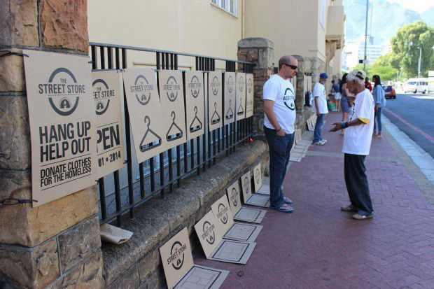 街頭捐贈商店,保護受助人尊嚴--置頂表情