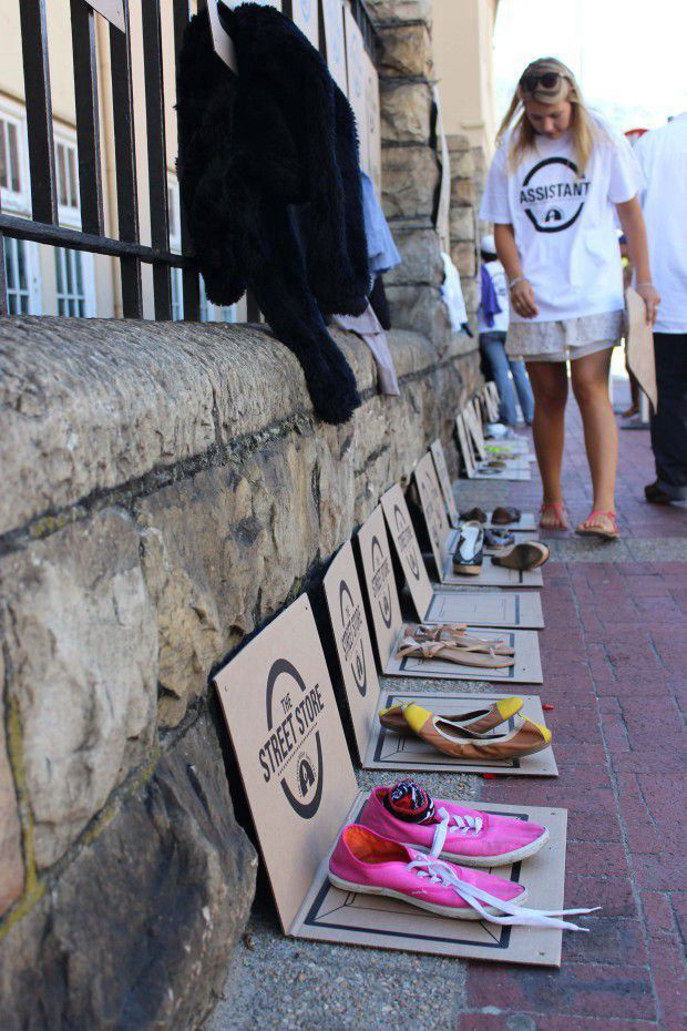 街頭捐贈商店,保護受助人尊嚴--置頂表情