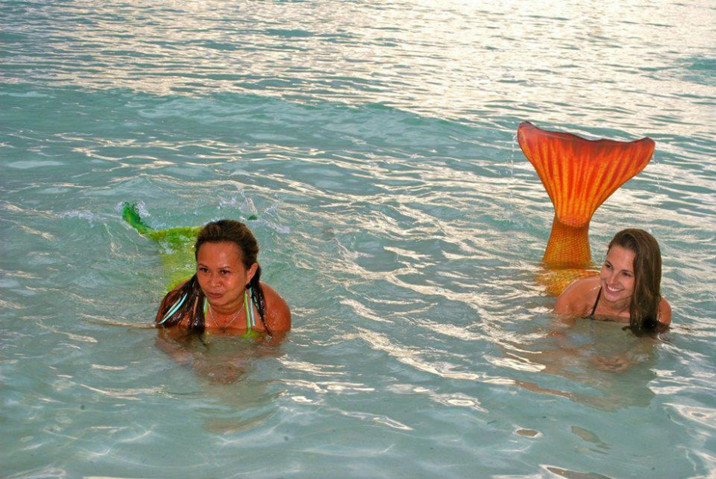 游泳學(xué)校教會(huì)你如何成為一個(gè)美人魚--置頂表情